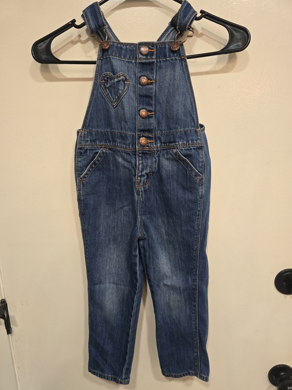 OshKosh B’gosh Girls Denim Overalls 4T Heart